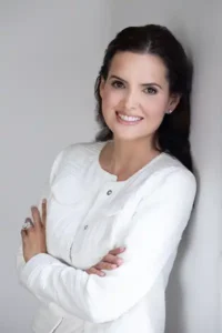 realtor headshot, cecilia lambado