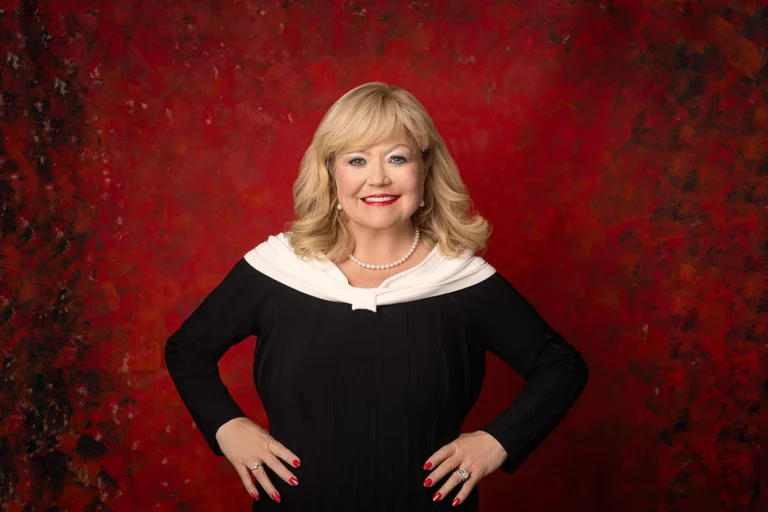 Luxury Portrait Photography for Women in Tampa Bay